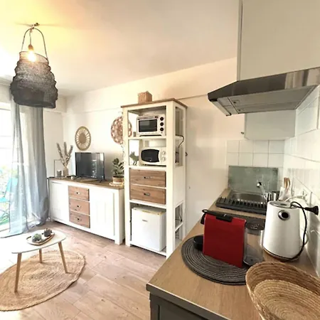 Appartement Charming For Two With Balcony In