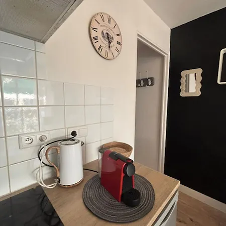 Appartement Charming For Two With Balcony In *